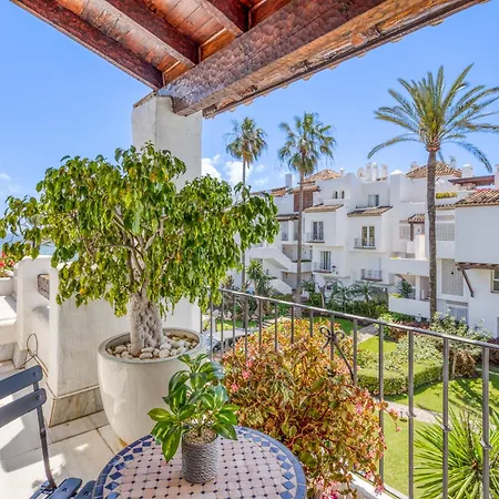 Hanami Alcazaba Duplex Sea View Apartment Estepona